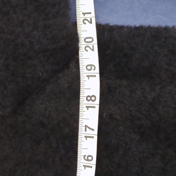 Vintage Carries note long black belted faux wool coat size large - Picture 7 of 11